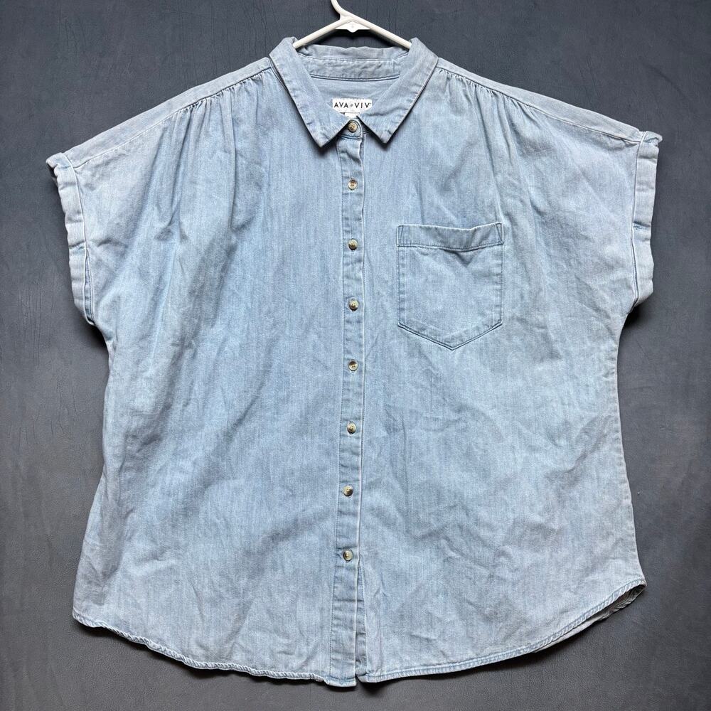 Ava & Viv Womens 2X Chambray Button Front Shirt Light Wash Denim Boxy Top